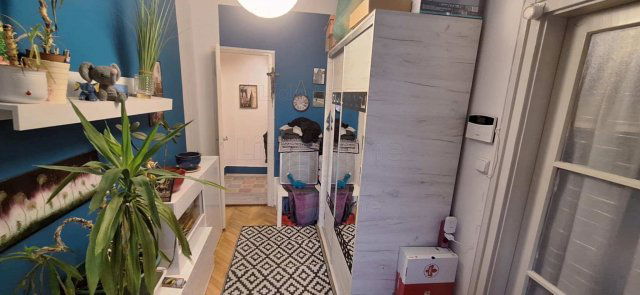 Eladó téglalakás, Kaposváron 43.5 M Ft, 2 szobás