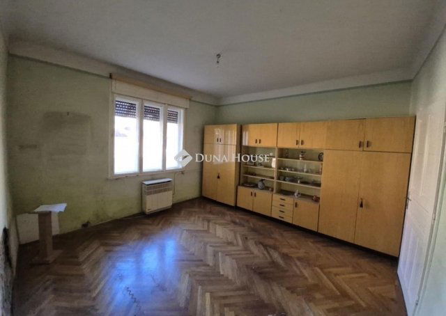 Eladó családi ház, Budapesten, IV. kerületben 81 M Ft, 3 szobás