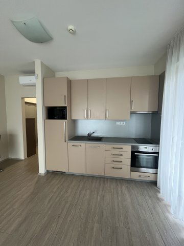 Kiadó téglalakás, albérlet, Győrött, Attila utcában, 1 szobás