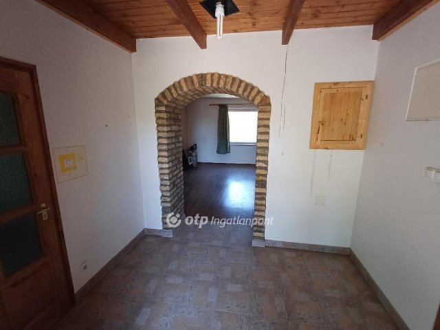 Eladó családi ház, Csongrádon 21.9 M Ft, 2+2 szobás