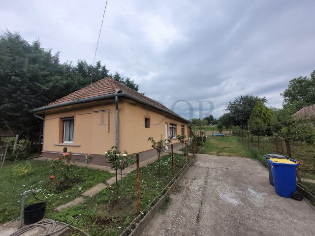 Eladó családi ház, Gombán 38.9 M Ft, 2 szobás