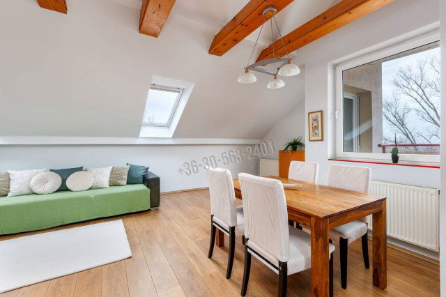 Eladó téglalakás, Esztergomban, Kesztölci úton 82.5 M Ft