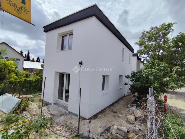 Eladó sorház, Érden 115 M Ft, 4 szobás / költözzbe.hu