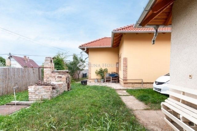 Eladó családi ház, Budapesten, XVII. kerületben 95.9 M Ft