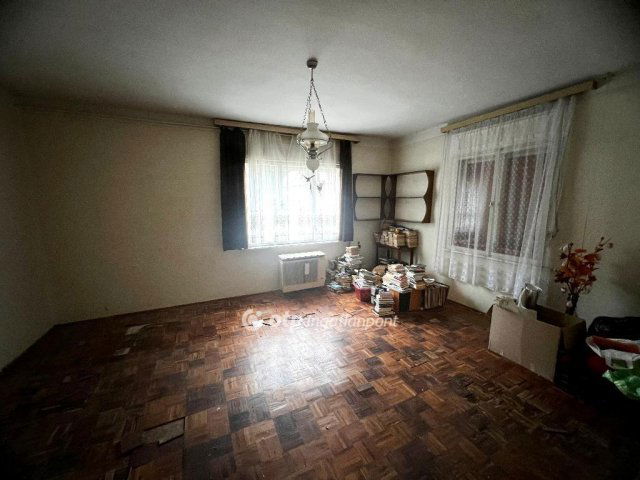 Eladó családi ház, Sirokban 16.5 M Ft, 3 szobás