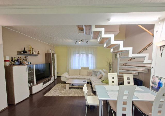 Eladó családi ház, Debrecenben, Szávay Gyula utcában 108.9 M Ft