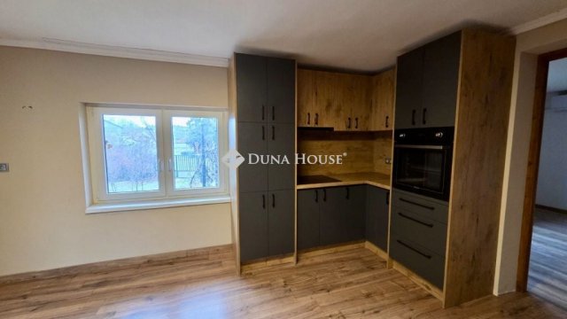 Eladó családi ház, Szilvásváradon 80 M Ft, 5 szobás