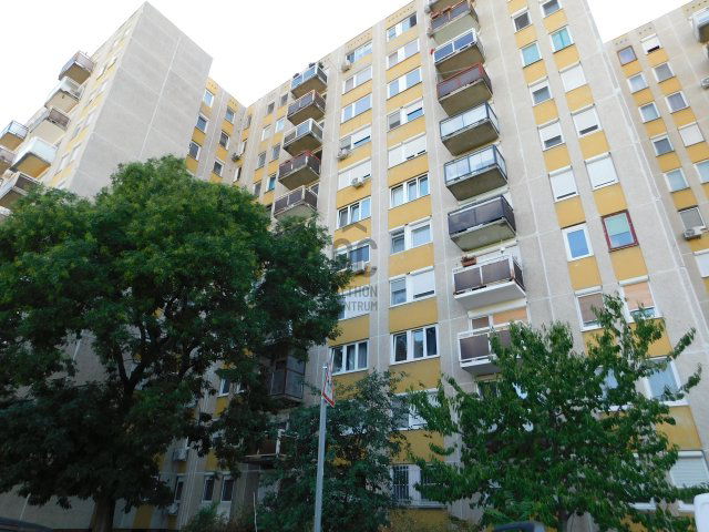 Eladó panellakás, Budapesten, XXI. kerületben 51.6 M Ft, 3 szobás