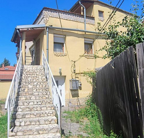 Eladó családi ház, Szolnokon 79.9 M Ft, 3+1 szobás