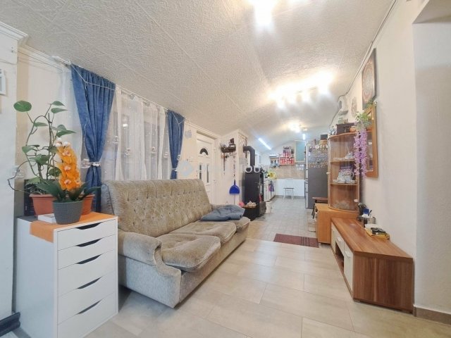 Eladó családi ház, Tiszakécskén 40 M Ft, 4 szobás