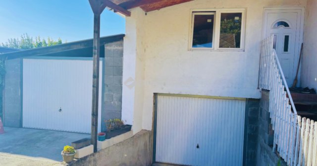 Eladó családi ház, Ongán 63 M Ft, 5 szobás