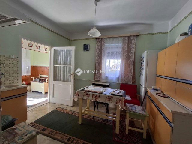 Eladó családi ház, Nagyhegyesen, Táncsics utcában 49.5 M Ft