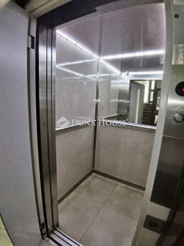 Eladó téglalakás, Budapesten, XX. kerületben 63.9 M Ft