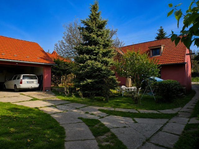 Eladó családi ház, Kerepesen 99.9 M Ft, 5 szobás
