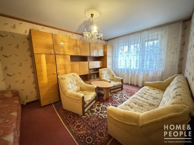 Eladó téglalakás, Szegeden 46.9 M Ft, 2 szobás