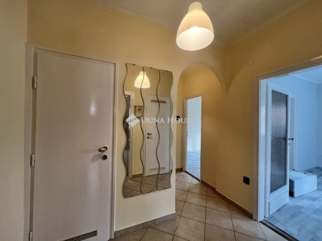 Eladó téglalakás, Budapesten, XX. kerületben 63.9 M Ft, 2 szobás