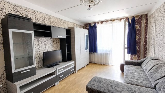 Eladó panellakás, Salgótarjánban, Déryné úton 8.2 M Ft