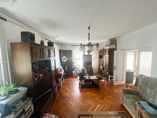 Eladó családi ház, Székesfehérvárott 78 M Ft, 6 szobás
