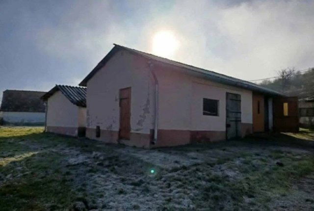 Eladó családi ház, Ozorán 24.9 M Ft, 3+1 szobás