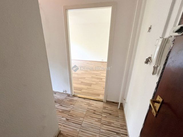 Eladó panellakás, Budapesten, XXI. kerületben 43.7 M Ft, 1 szobás