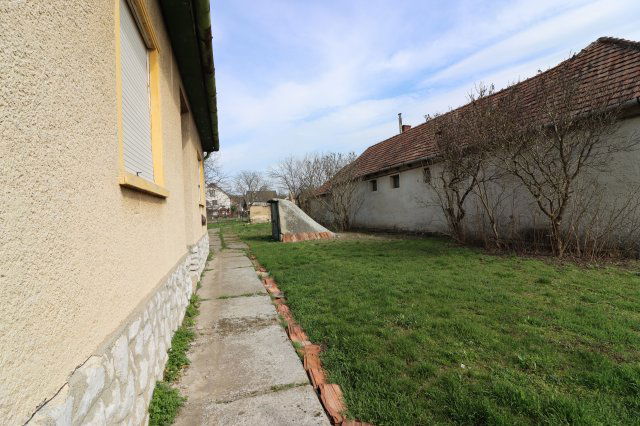 Eladó családi ház, Kerecsenden 19.9 M Ft, 3 szobás