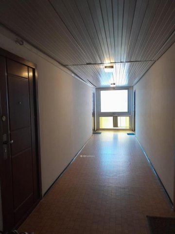 Eladó panellakás, Tatabányán 43 M Ft, 1 szobás