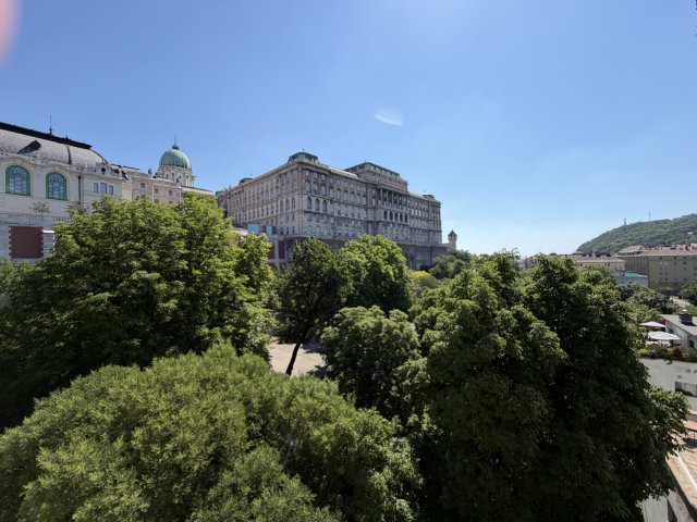 Eladó téglalakás, Budapesten, I. kerületben 170 M Ft, 3 szobás