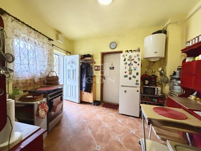 Eladó családi ház, Pomázon 62 M Ft, 2+1 szobás