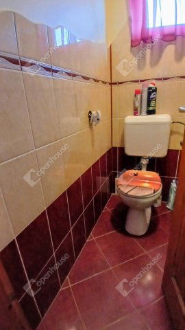 Eladó családi ház, Nován 29.5 M Ft, 2 szobás