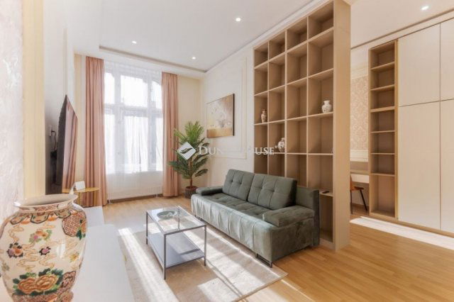 Eladó téglalakás, Budapesten, VII. kerületben 135 M Ft, 4 szobás