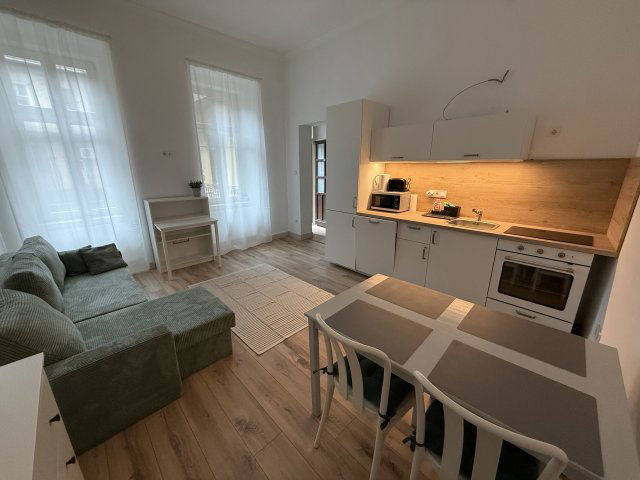 Kiadó téglalakás, albérlet, Budapesten, VIII. kerületben
