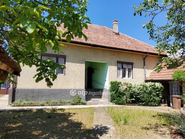 Eladó családi ház, Hévízgyörkön 65 M Ft, 4 szobás