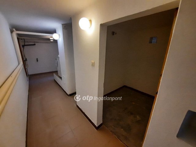 Eladó családi ház, Lajosmizsén 59.49 M Ft, 5+1 szobás