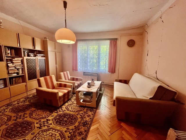 Eladó családi ház, Gyulán 26 M Ft, 2 szobás