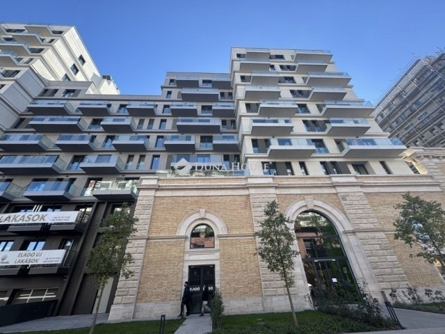 Eladó téglalakás, Budapesten, IX. kerületben 86.9 M Ft, 1 szobás