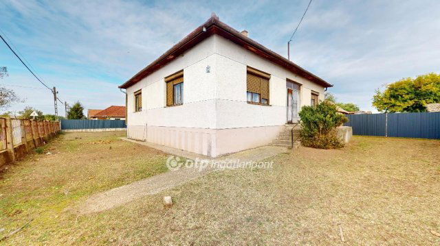 Eladó családi ház, Kálmánházán 42.5 M Ft, 3 szobás