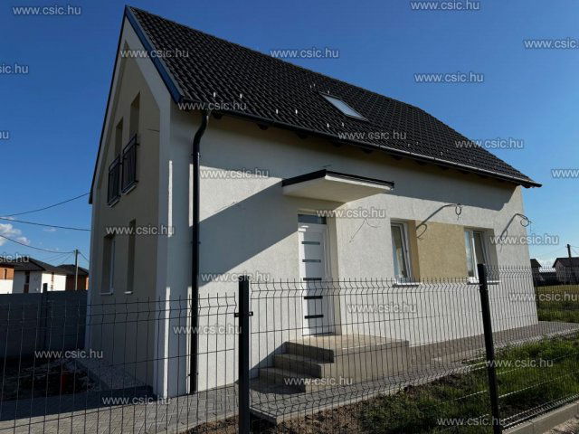 Eladó családi ház, Vácrátóton 89.9 M Ft, 4+1 szobás
