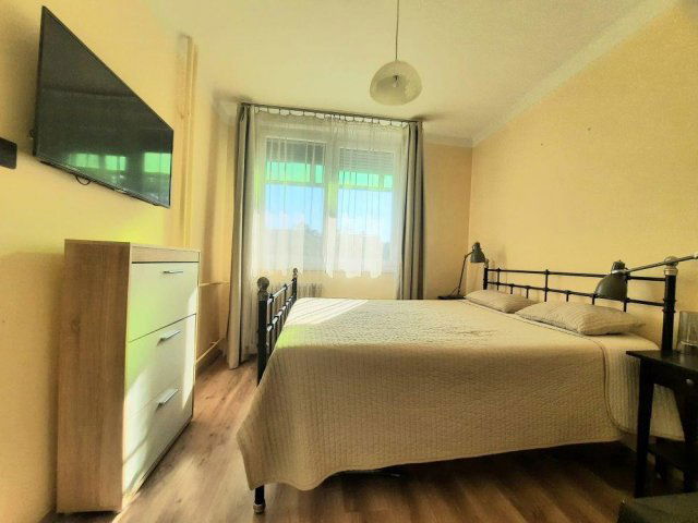 Kiadó panellakás, albérlet, Debrecenben 270 E Ft / hó