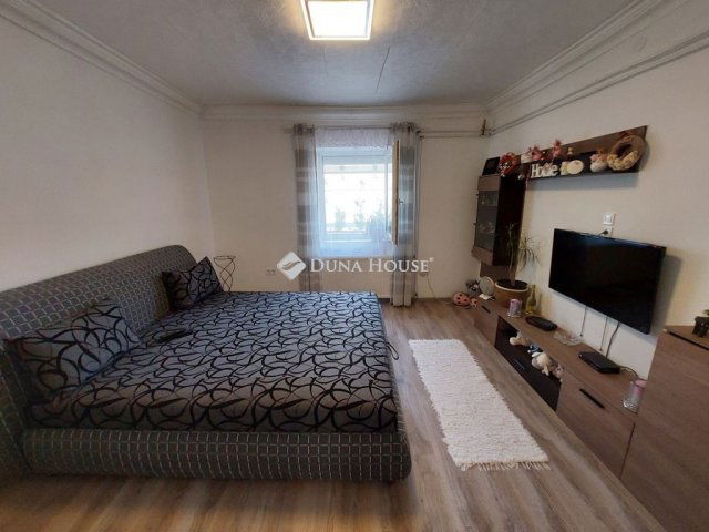 Kiadó családi ház, albérlet, Kecskeméten 200 E Ft / hó