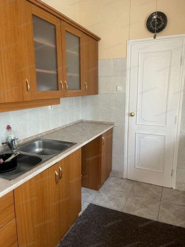 Eladó családi ház, Kecskeméten 139 M Ft, 5+2 szobás