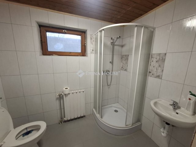Eladó családi ház, Szegeden 165.9 M Ft, 3 szobás