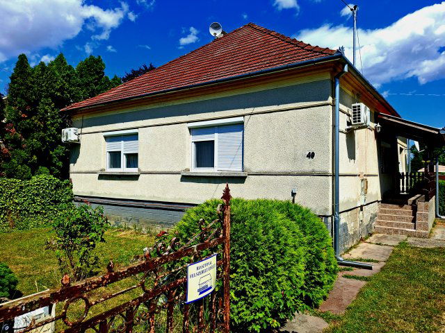 Eladó családi ház, Tótszerdahelyen 55.5 M Ft, 4+2 szobás