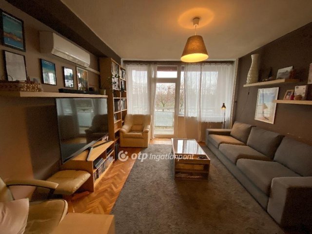 Eladó téglalakás, Budapesten, II. kerületben 119.9 M Ft