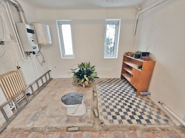 Eladó családi ház, Budapesten, XVIII. kerületben 89.98 M Ft