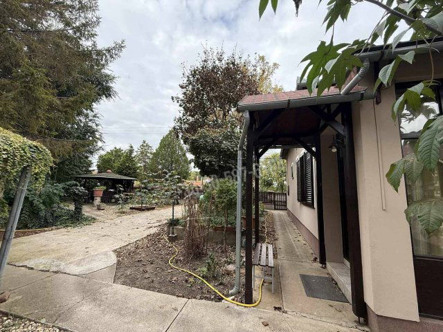 Eladó családi ház, Püspökladányban 68.9 M Ft, 3 szobás