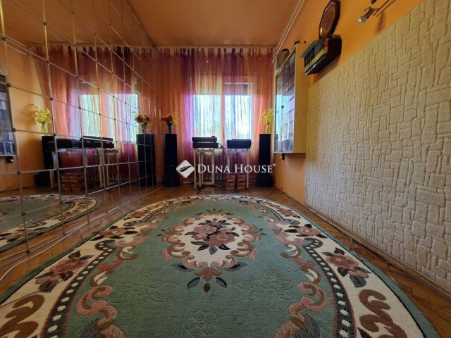 Eladó téglalakás, Dombóváron, Szabadság utcában 31.9 M Ft