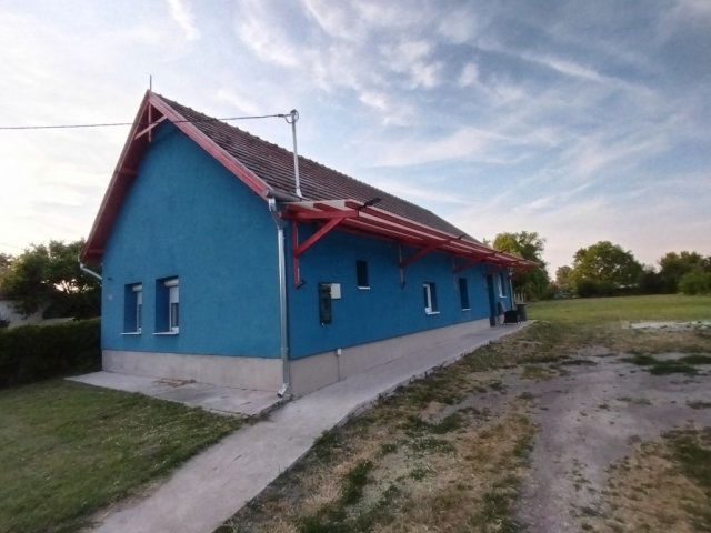 Eladó családi ház, Monoron 44.9 M Ft, 2 szobás