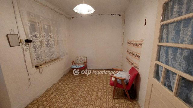 Eladó családi ház, Ecsegfalván 4.5 M Ft, 2 szobás