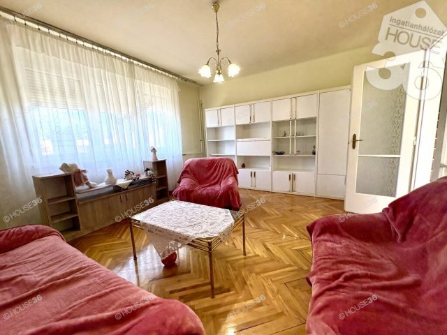 Eladó családi ház, Kecskeméten 83.2 M Ft, 4 szobás