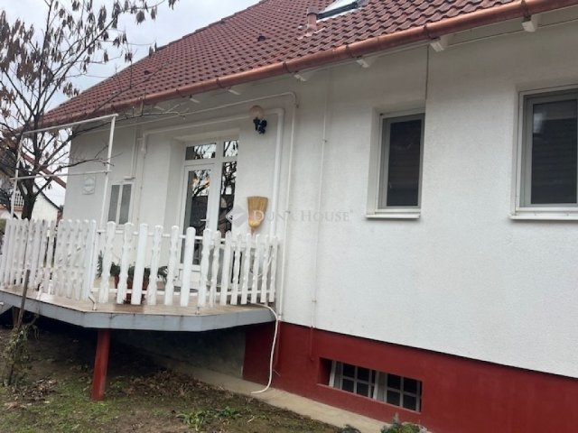 Eladó családi ház, Harkányban 110 M Ft, 8 szobás